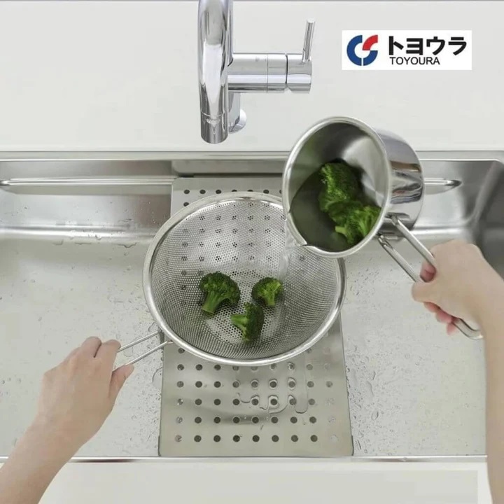 chau-rua-bat-toyoura-n760zwdl-eb-3