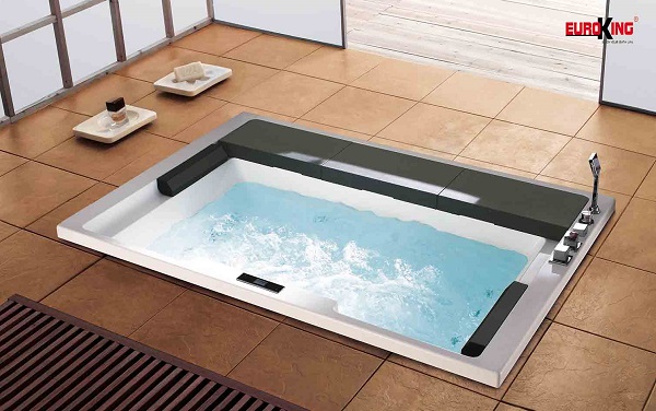eu-1102b-1 Bồn tắm massage Euroking EU-1102B