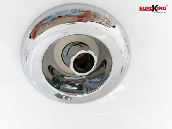 eu-1102b-4 Bồn tắm massage Euroking EU-1102B