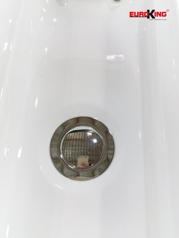 eu-1102b-8 Bồn tắm massage Euroking EU-1102B