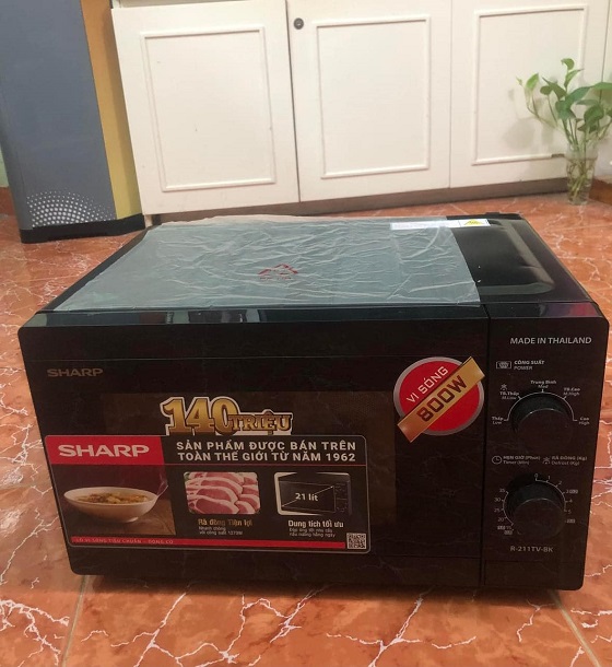 lo-vi-song-sharp20r-211tv-bk-5