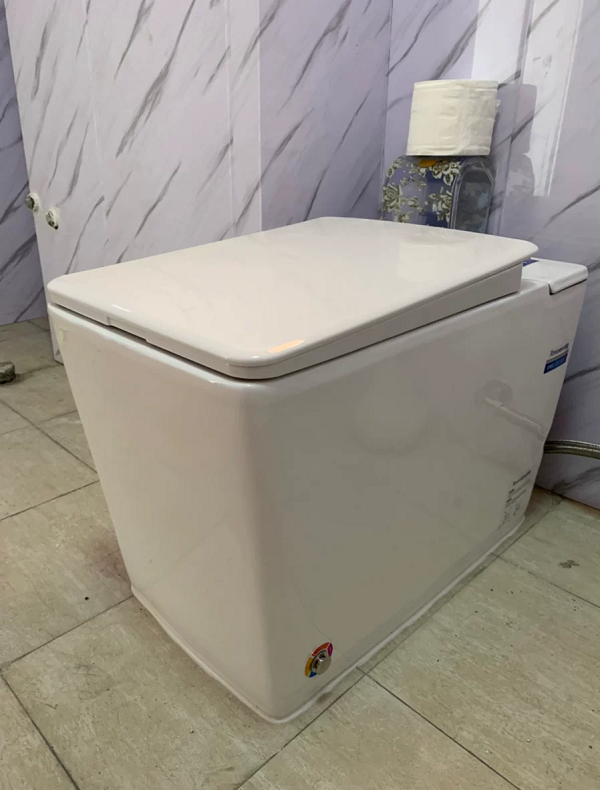 Bồn cầu không két nước Moonoah MN-1599