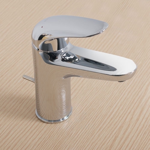 voi-rua-mat-toto-tls03301v