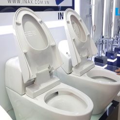 Bàn cầu 1 khối INAX AC 1032VN hình chụp thực tế