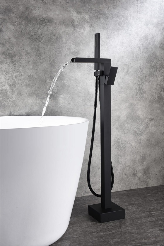 Sen cây đặt sàn cho bồn tắm màu đen Miken MK-081B