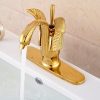 Vòi chậu lavabo mạ vàng Cleanmax 004