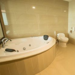 Bồn tắm massage Brother B-8008