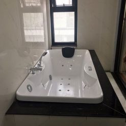 Bồn tắm massage Brother B-8014