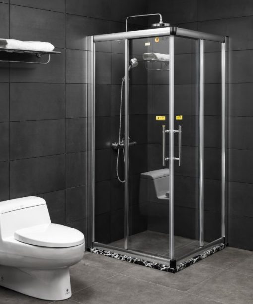 Vách kính theo yêu cầu màu bạc Fendi FKG-1X4