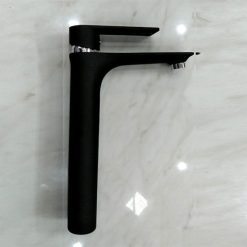 Vòi chậu lavabo mạ đen HCG 0307