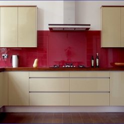 Kính ốp bếp màu đỏ 01