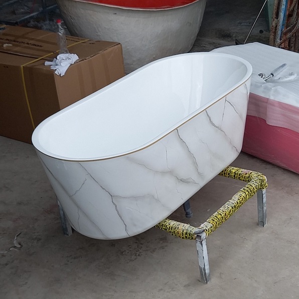 Bồn tắm độc lập đặt sàn trắng vân đá Miken MKB-943VD