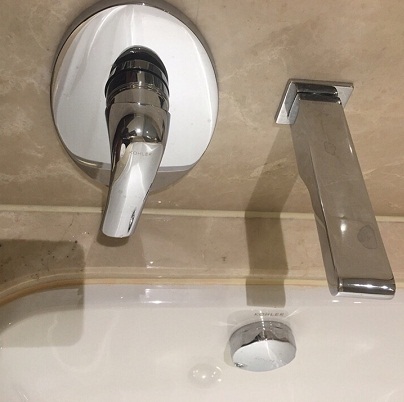 Vòi chậu lavabo âm tường Daelim 03