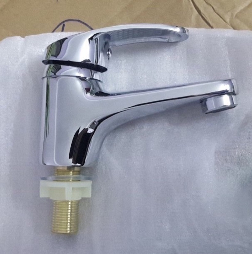 Vòi chậu lavabo vuông mạ đen giá rẻ HM-210307B